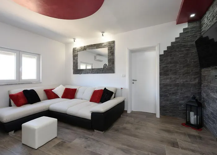 Yespeace By Interhome * Zadar