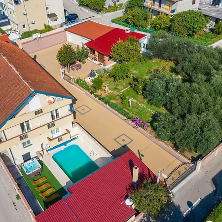 Yespeace By Interhome *