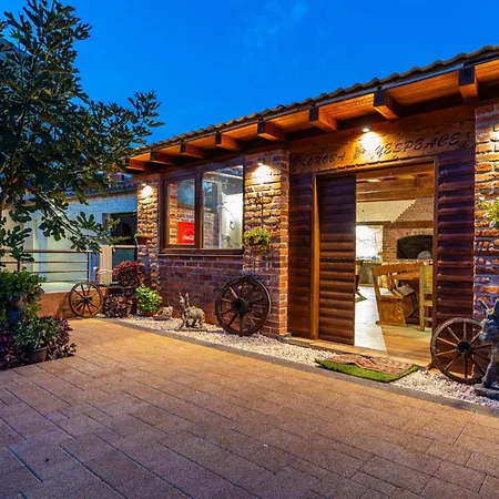 Yespeace By Interhome * Zadar
