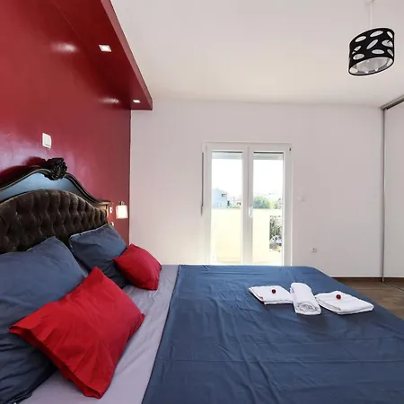 Yespeace By Interhome *